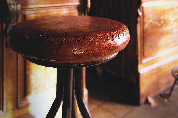 wooden-stool