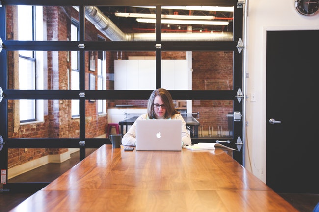 woman-laptop